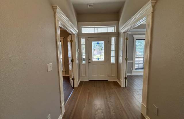 Remodeled Huge 4 Bedroom with bonus rooms and many bathrooms in Broken Arrow Gallery 4