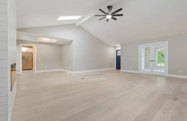 30 Burnham Drive Gallery 3