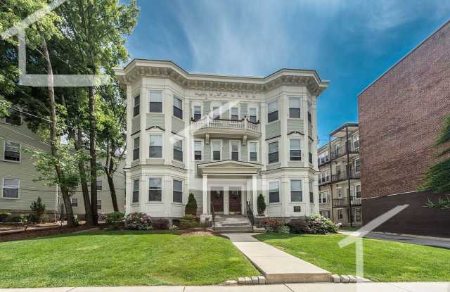 Nicely Priced, Spacious 2-bed/2-bath in Allston Avail for 9/1! photos photos
