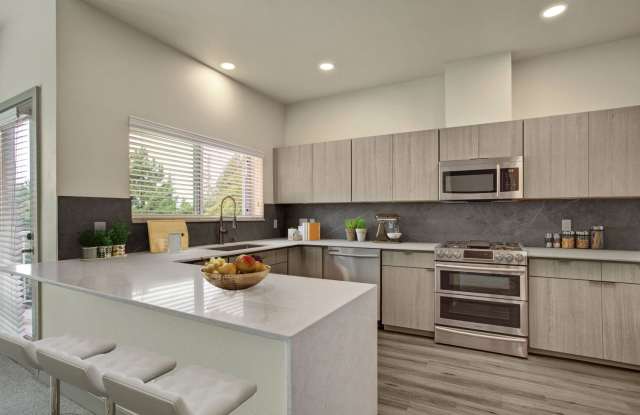 The Carillon Apartments photos photos