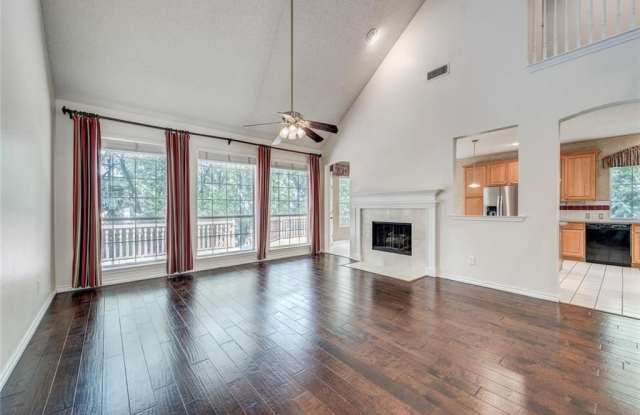 2440 Brittany Lane Gallery 3