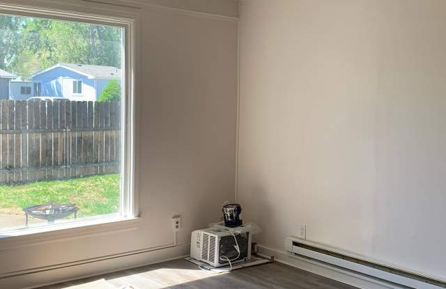 1035 N 3rd E - A Gallery 2