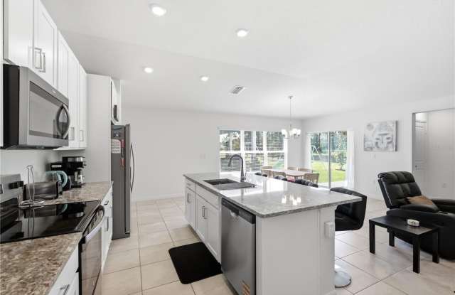 3369 ROLLING PLAINS Circle Gallery 3