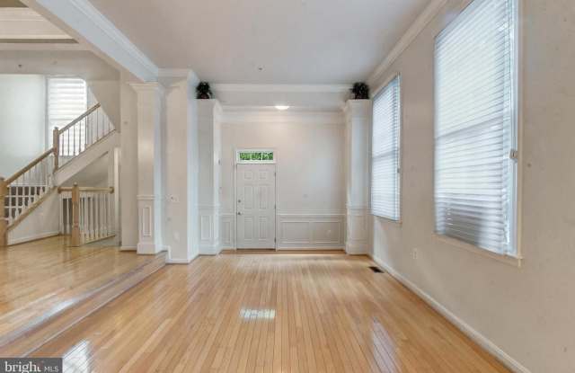 11901 CASTLEGATE #37 Gallery 3