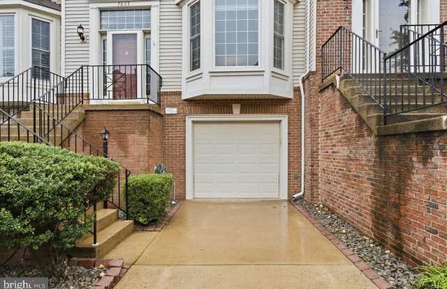 7035 KINGS MANOR Drive Gallery 4