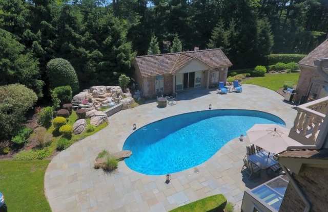 2 TOBOGGAN RIDGE RD Gallery 2