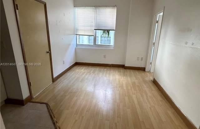 1342 Drexel Ave photos photos