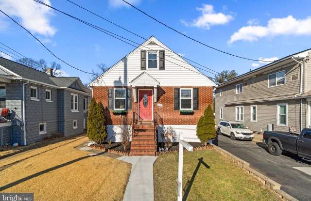 2902 Chenoak Ave - 2902 Chenoak Avenue, Carney, MD 21234