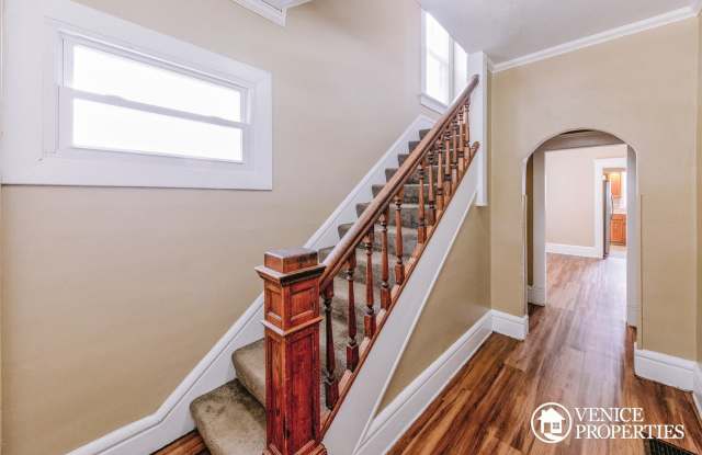 6 Bedroom on OSU Campus Gallery 3