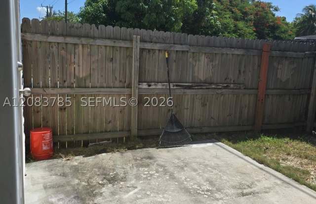 26980 SW 143rd Pl Gallery 1