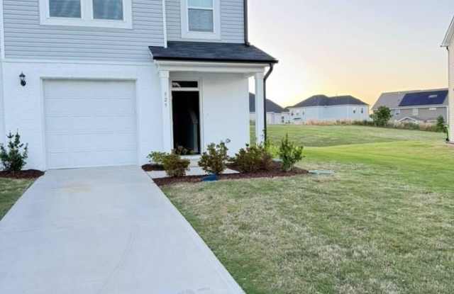529 Eversden Drive Gallery 2