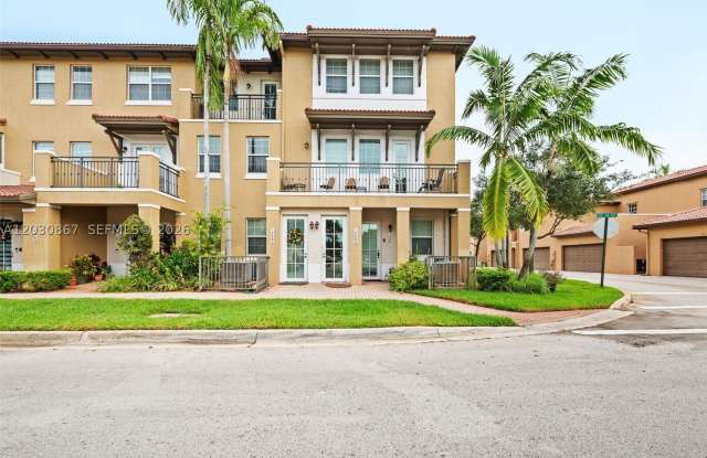 14661 SW 9th St photos photos