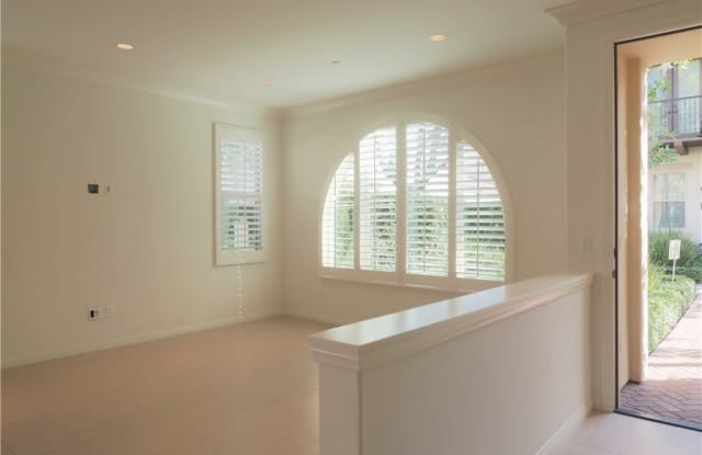 222 Overbrook Gallery 3