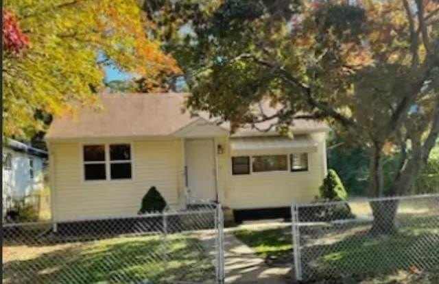 314 Elmwood Ave - 314 Elmwood Avenue, Atlantic County, NJ 08234