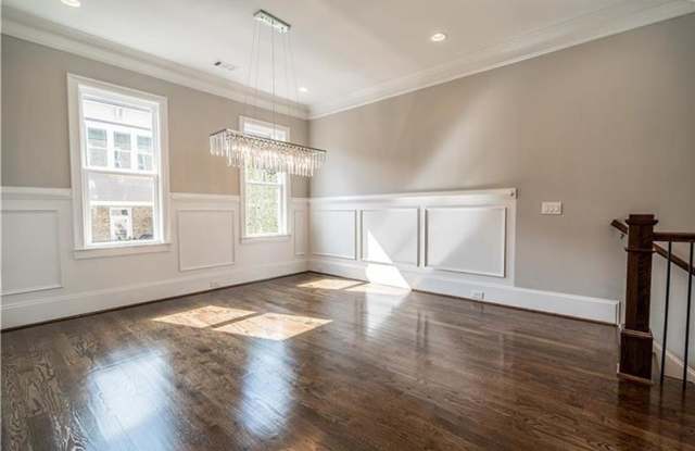410 Felton Drive NE Gallery 3