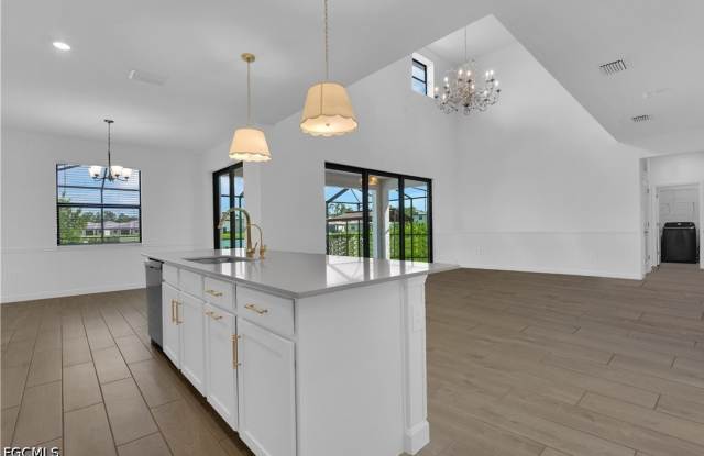 10883 Timber Creek Drive Gallery 4