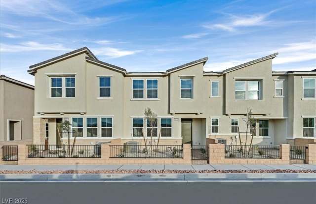 8925 Grabill Spruce photos photos