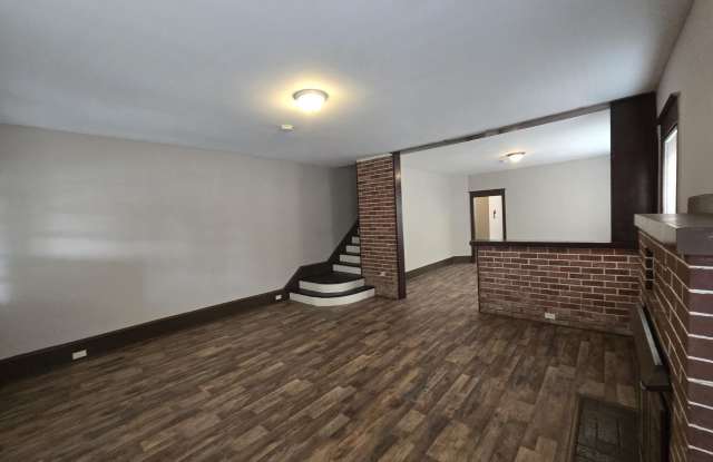 614 E 19TH STREET - 614 East 19th Street, Chester, PA 19013