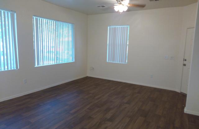 1544 S OWL Drive Gallery 2