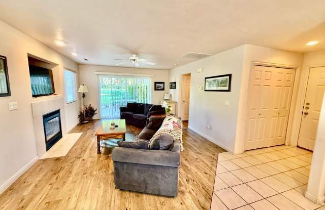 1-BR Available for Long Term Rental in Coveted Las Palmas Community Gallery 4