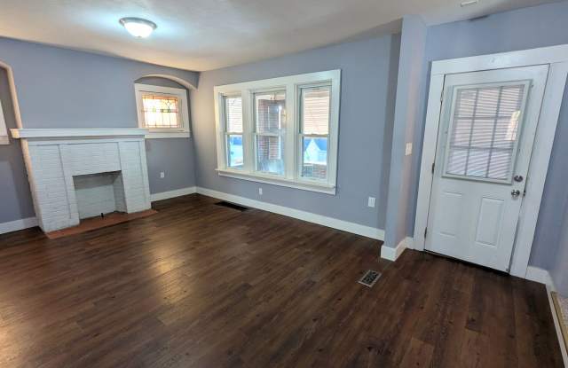 3 Bedroom 1.5 Bathroom House (Greenfield) photos photos 3 Bedroom 1.5 Bathroom House (Greenfield) photos photos