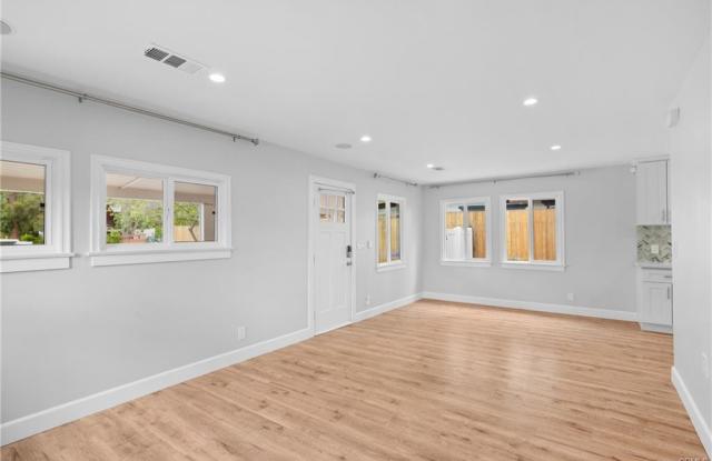 5624 Freeman Avenue photos photos