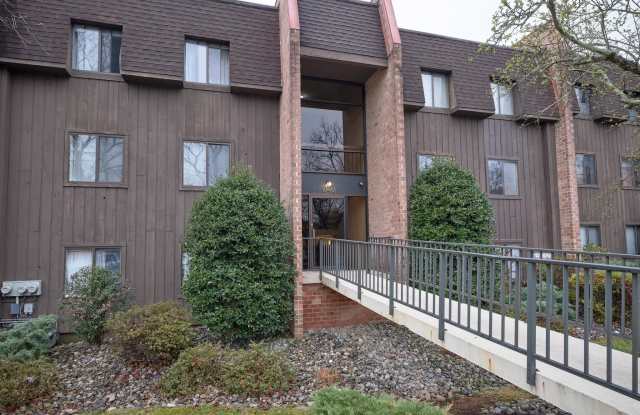 61 HERMITAGE DRIVE photos photos