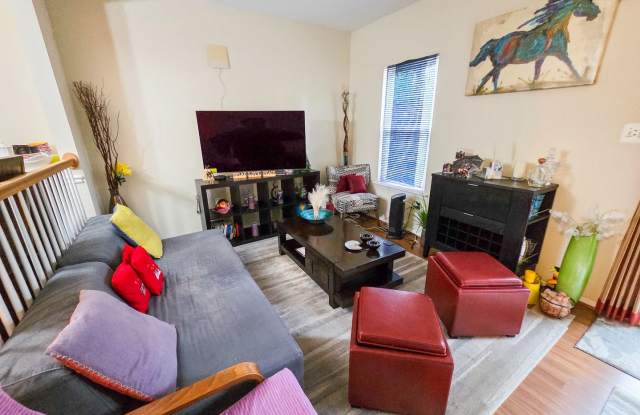 Beautiful 3BR Townhouse in Rockville/Derwood for early June Move-In! photos photos