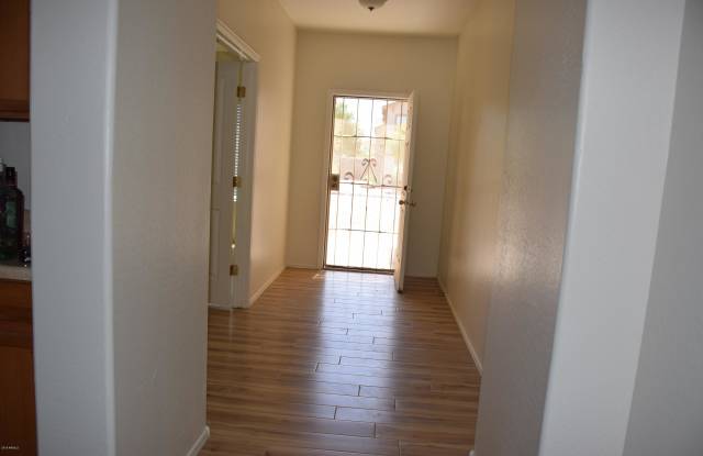 13226 W FAIRMONT Avenue Gallery 3