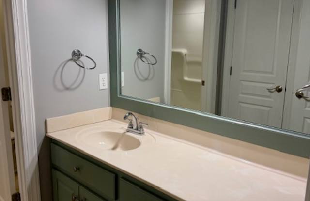 3650 Victoria Drive photos photos