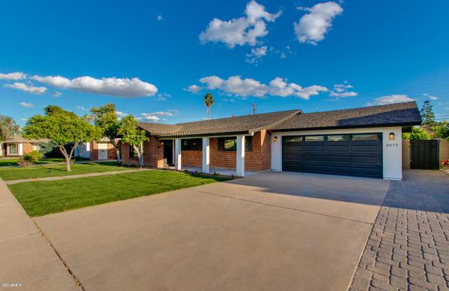 8419 E RANCHO VISTA Drive Gallery 4