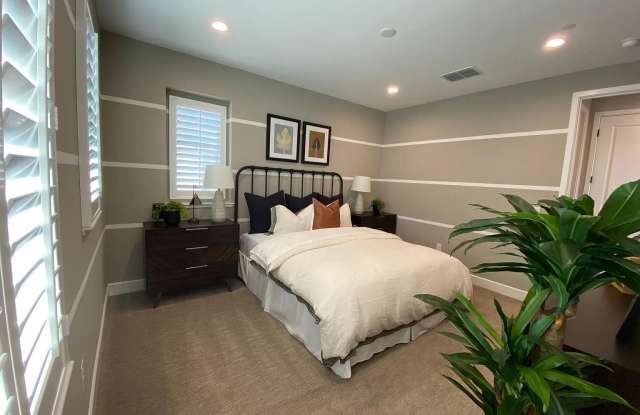 476 East Sorrel Place photos photos