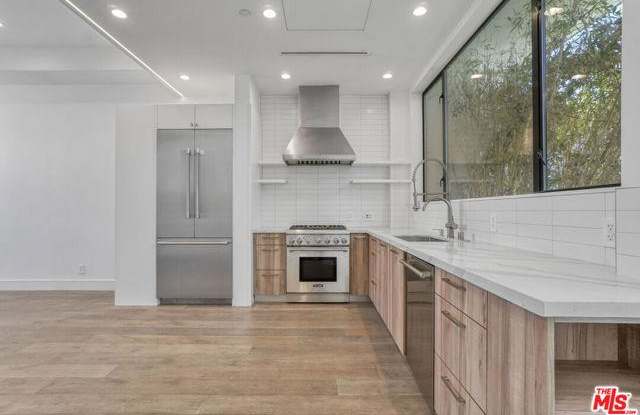 1447 North Martel Avenue photos photos
