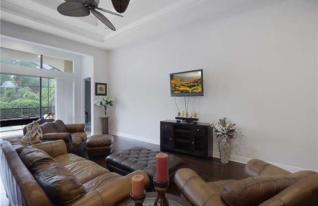 23208 Sanabria LOOP Gallery 4
