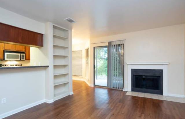 10642 Morado Cir Gallery 4