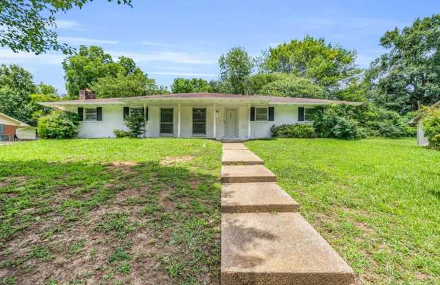 Renovated 3 Bedroom 2 Bath Home for Rent with Detached Garage! photos photos