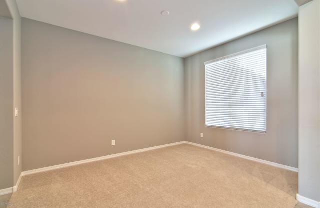 6303 S 24TH Place Gallery 4