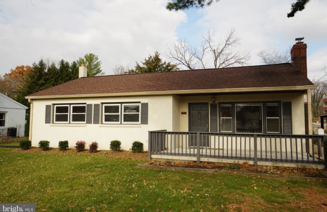 108 NORTH STREET NE - 108 North Street Northeast, Leesburg, VA 20176
