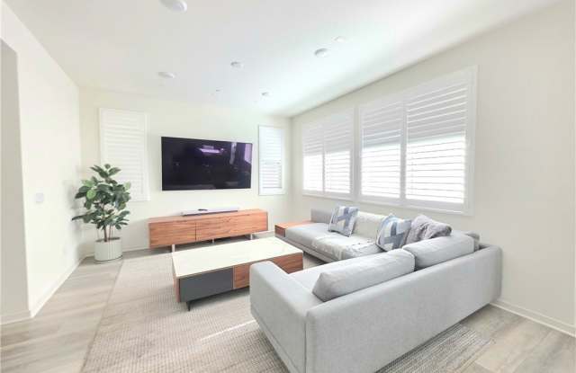 1612 Ruedy Place photos photos
