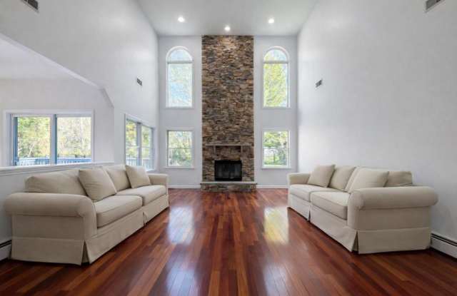 12 Fortune Way photos photos