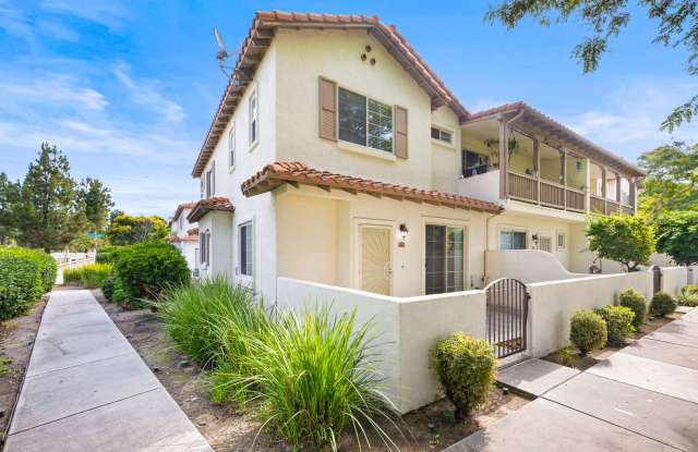Beautiful townhome in the desirable Rancho Rose community in Jeffries Ranch! - 1527 Circle Ranch Way, Oceanside, CA 92057