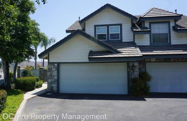 3438 E Collins Avenue unit 21 - 3438 Collins Avenue, Orange, CA 92867
