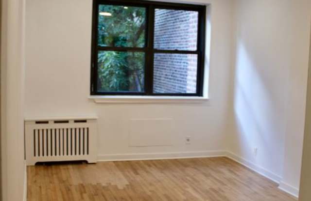 142 Hicks Street Gallery 2