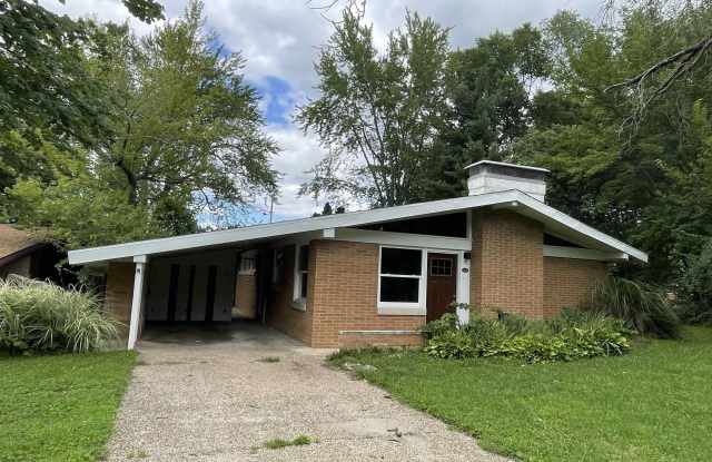 2219 N GLENDALE Drive photos photos