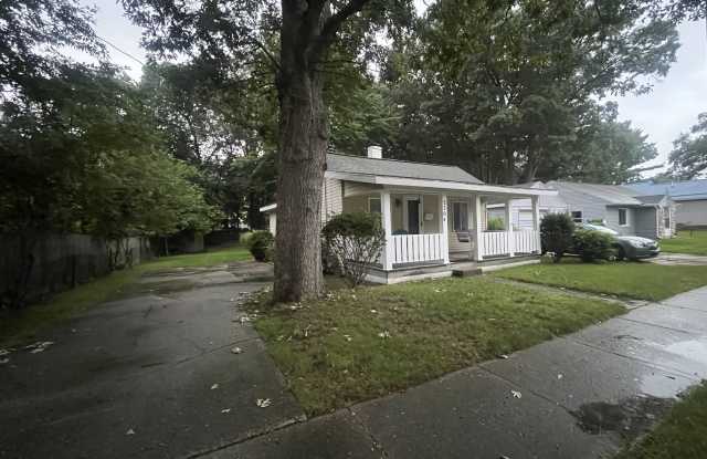 2204 Cottage Grove Ave photos photos