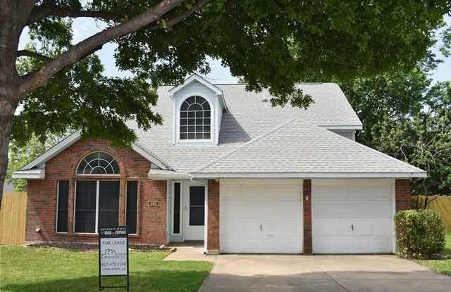 235 Brittany Court - 235 Brittany Court, Euless, TX 76039