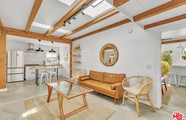 718 Vernon Ave photos photos