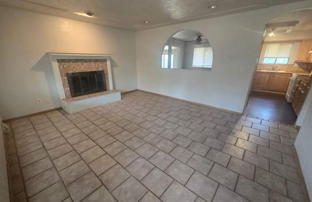 4Bedroom in Great Neighborhood Available ASAP! Gallery 1
