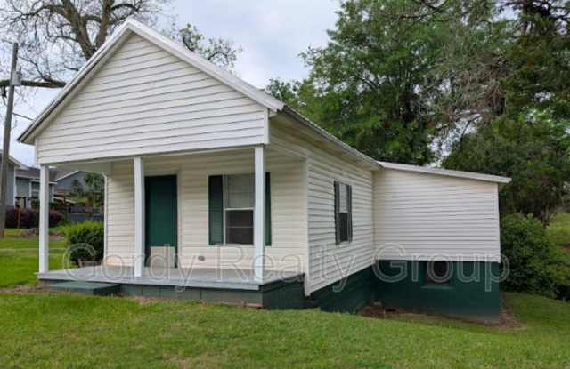 2955 Caledonia Street photos photos