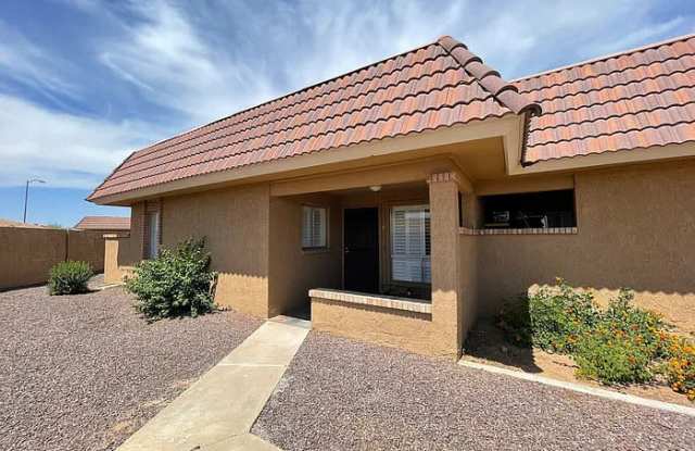 501 West Pontiac Drive photos photos